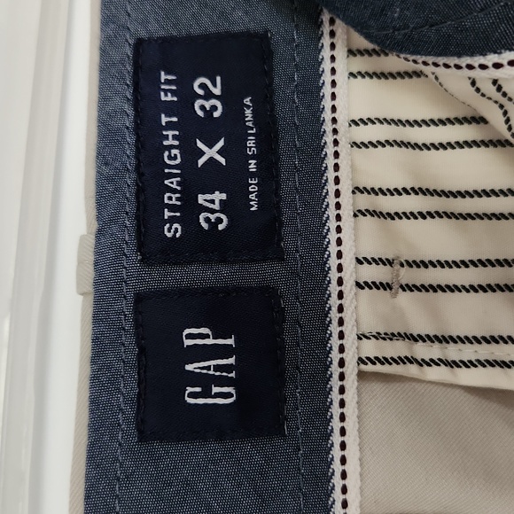 Gap Straight Fit khaki pants - Picture 4 of 8